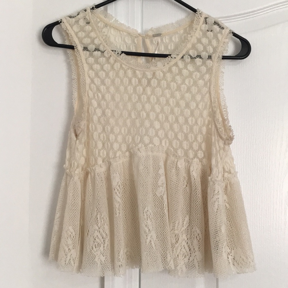 🎉Host Pick FREE PEOPLE Lace Ruffle Hem Crop Top